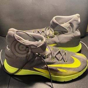 Men’s Nike Basketball Shoes